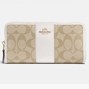 Coach Accordion Zip Wallet In Signature Canvas